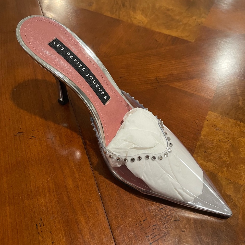 Beautiful crystal-cut pointed toe heels